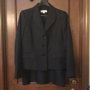 Woman’s suit